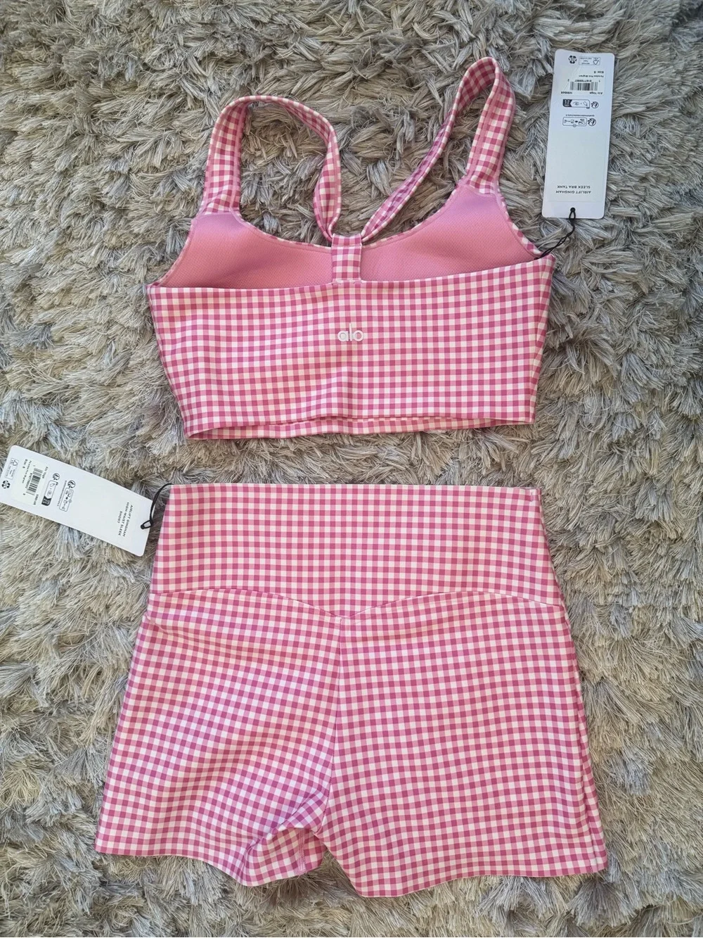 NEW SET Alo Yoga Airlift Gingham Bra + Shorts SET Paradise Pink NWT SIZE small